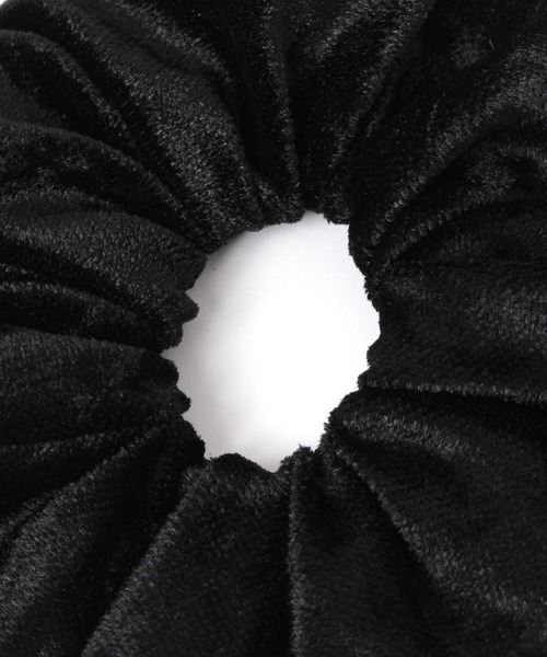 GLOBAL WORK（グローバルワーク）の「ベロアシュシュSS/635202（シュシュ・レディース・グレー/ダークブラウン/ブラック・FREE）」の4枚目の写真