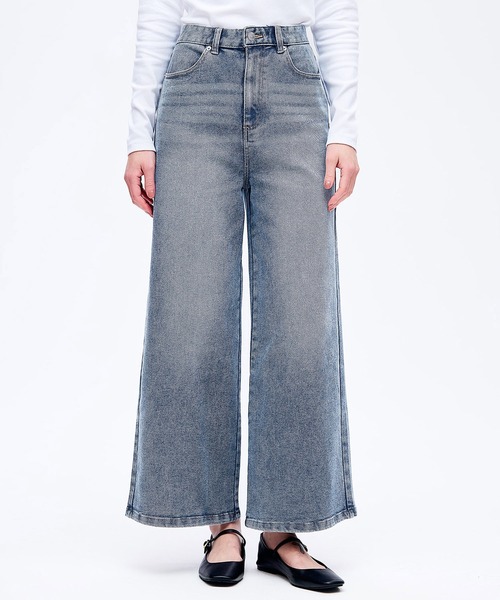 coca（coca）（コカ）の「ムーヴデニムワイドパンツ（デニムパンツ・レディース・ライトブルー/ブルー・L/M/S）」の2枚目の写真