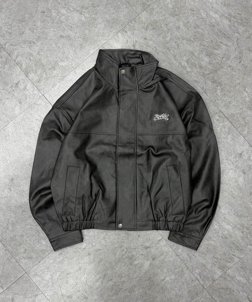 ATMARK(アットマーク)の「《2サイズ展開 / UNISEX 》ATMARK グラフィティロゴ ヴィンテージレザースタンドブルゾン(ブルゾン・レディース・ブラック/ブラウン・M/L)」の17枚目の写真