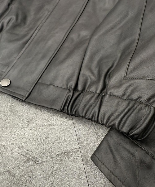 ATMARK(アットマーク)の「《2サイズ展開 / UNISEX 》ATMARK グラフィティロゴ ヴィンテージレザースタンドブルゾン(ブルゾン・レディース・ブラック/ブラウン・M/L)」の21枚目の写真