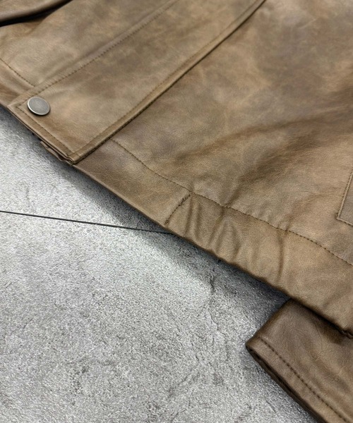 ATMARK(アットマーク)の「《2サイズ展開 / UNISEX 》ATMARK グラフィティロゴ ヴィンテージレザースタンドブルゾン(ブルゾン・レディース・ブラック/ブラウン・M/L)」の22枚目の写真