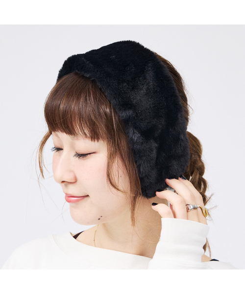 Jennifer Ouellette（ジュエファーオウレット）の「【Jennifer Ouellette/ジェニファー・オーレット】フェイクファーイヤーマフ カチューシャ（カチューシャ・レディース・ブラック・フリー）」の2枚目の写真