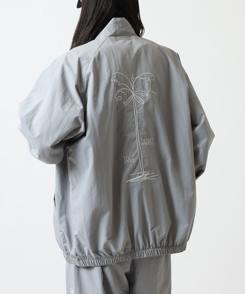 Sunny Smith(サニースミス)の「SUNNY SMITH コットンライク ナイロン ヤシの木両面刺繍 ZIP-UP ジャケット(ナイロンジャケット・メンズ・グレー/チャコール・L/M)」の14枚目の写真