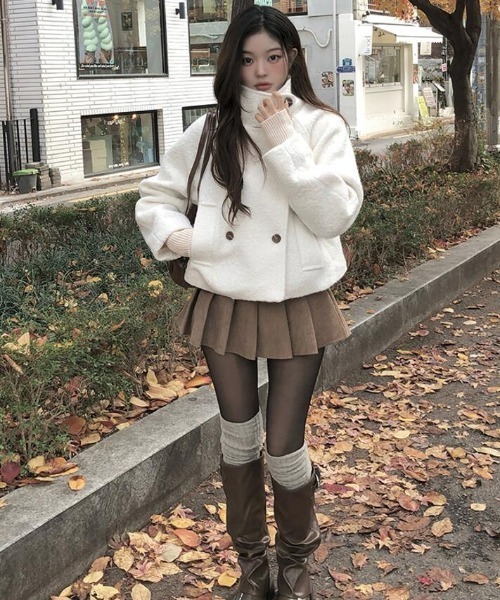 semplice(センプリチェ)の「ショートコート(その他アウター・レディース・ホワイト/ブラック・F)」の15枚目の写真