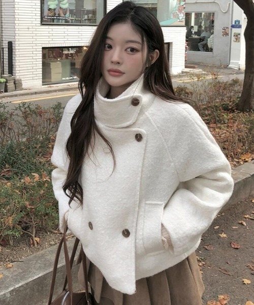semplice(センプリチェ)の「ショートコート(その他アウター・レディース・ホワイト/ブラック・F)」の18枚目の写真