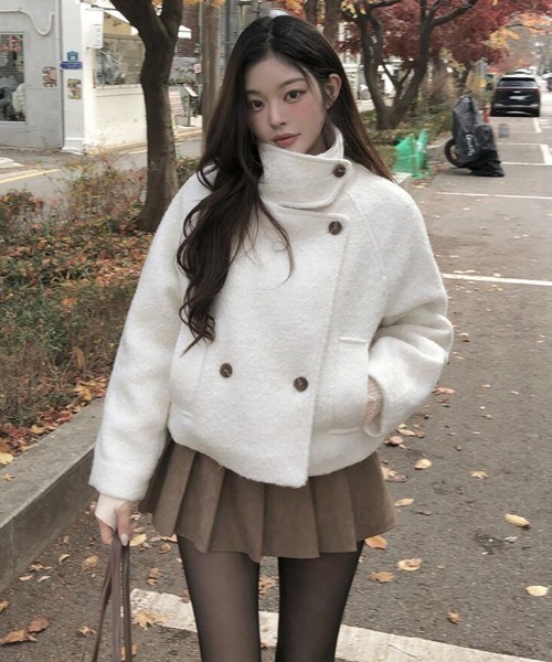 semplice(センプリチェ)の「ショートコート(その他アウター・レディース・ホワイト/ブラック・F)」の19枚目の写真