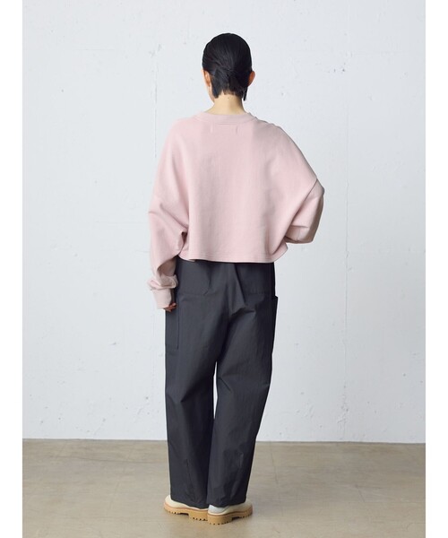 MidiUmi（ミディウミ）の「MidiUmi ショートスウェットプルオーバー（Tシャツ/カットソー・レディース・グリーン/ピンク/キナリ/ネイビー/グレー・FREE）」の14枚目の写真