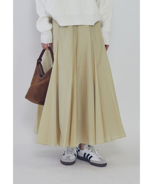 1er Arrondissement(プルミエアロンディスモン)の「タフタボリュームスカート(スカート・レディース・ブルー系その他3/ホワイト系その他3/ベージュ・38/36)」の4枚目の写真