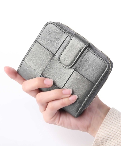 mieno（ミエノ）の「[mieno] イタリアンシープ スキンメッシュ折財布 二つ折り（財布・レディース・ブラック/アイボリー/ターコイズブルー/シルバー/ボルドー/グリーン・FREE）」の8枚目の写真