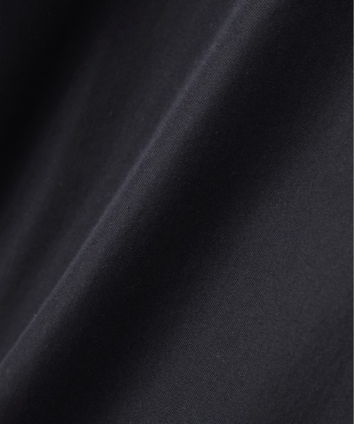 MARGARET HOWELL(マーガレットハウエル)の「DENSE COTTON NYLON POPLIN(ステンカラーコート・レディース・ネイビー/セージグリーン・2/1)」の14枚目の写真