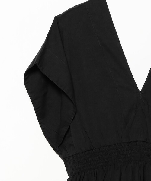 Demi-Luxe BEAMS(デミルクス ビームス)の「MARIHA / 夏の光のワンピース ソリッド(ワンピース・レディース・ブラック・38/36S)」の4枚目の写真