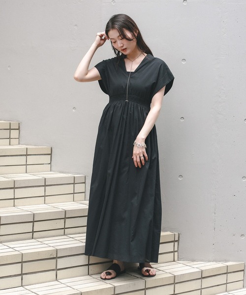 Demi-Luxe BEAMS（デミルクス ビームス）の「MARIHA / 夏の光のワンピース ソリッド（ワンピース・レディース・ブラック・38/36S）」の13枚目の写真