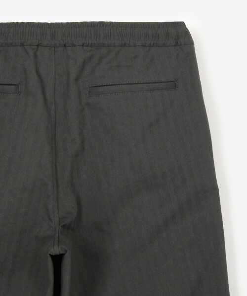 DAIWA PIER39(ダイワピア39)の「DAIWA PIER39 | TECH EASY TROUSERS HERRINGBONE MEN(その他パンツ・メンズ・チャコール・S/L/M)」の13枚目の写真
