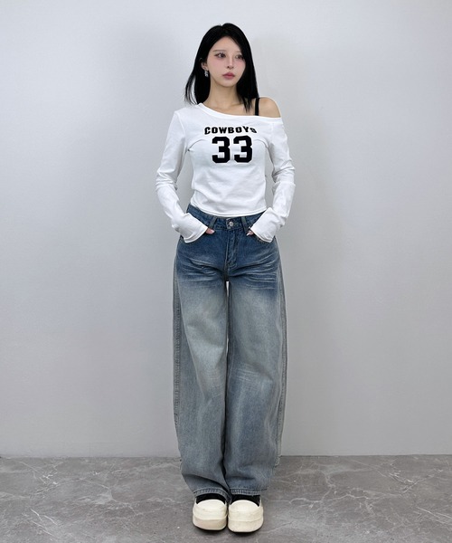 FOLLOWIN(フォロウィン)の「【裾ロールアップ風】カーブワイドデニムパンツ(デニムパンツ・レディース・ブルー・LARGE/MEDIUM/SMALL)」の7枚目の写真