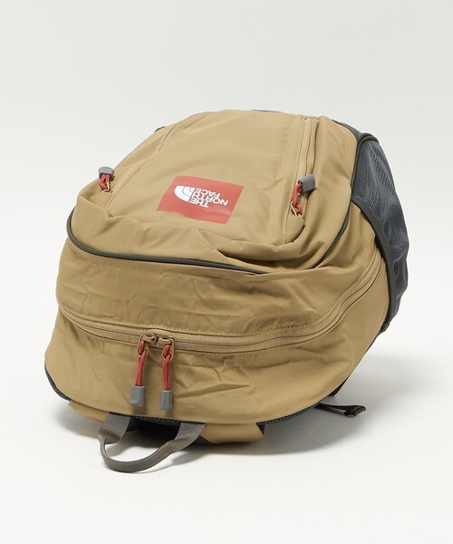 THE NORTH FACE(ザノースフェイス)の「<THE NORTH FACE>ラウンディ リュック(22L) / キッズ(バックパック/リュック・キッズ・ベージュ/ブラック・FREE)」の6枚目の写真