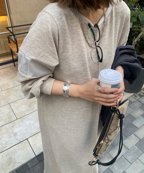 DouDou（ドゥドゥ）の「【インフルエンサーSAKURA企画】リネンライクエアリー袖切替ワンピース（ワンピース・レディース・ベージュ/ブラック/ネイビー・FREE/TM）」の9枚目の写真