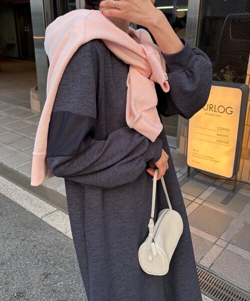 DouDou（ドゥドゥ）の「【インフルエンサーSAKURA企画】リネンライクエアリー袖切替ワンピース（ワンピース・レディース・ベージュ/ブラック/ネイビー・FREE/TM）」の15枚目の写真