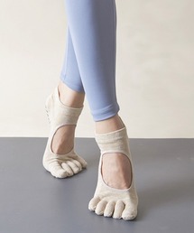 CLOTHY（クロシィ）の「【滑らない、ズレない、集中できる】ヨガソックス　ピラティスソックス（ソックス/靴下）」