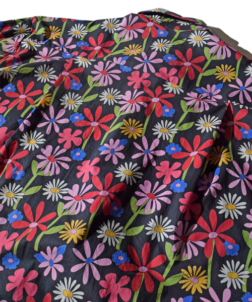 ALDIES(アールディーズ)の「Flower Big Shirts / フラワービッグシャツ(シャツ/ブラウス・メンズ・イエロー/ブラック・MEDIUM/SMALL)」の10枚目の写真