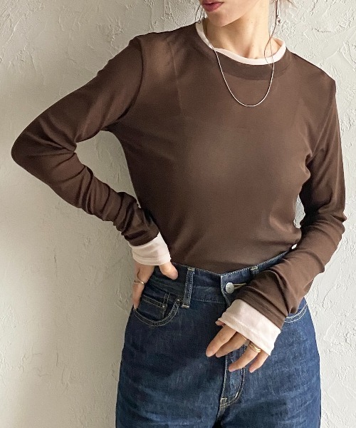 She's Closet(シーズクローゼット)の「クルーネック長袖 配色バイカラー レイヤード風 シアートップス(Tシャツ/カットソー・レディース・ブラック/アイボリー/ブラウン/グレー・FREE)」の4枚目の写真