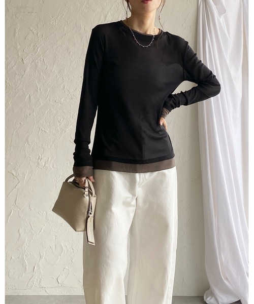 She's Closet(シーズクローゼット)の「クルーネック長袖 配色バイカラー レイヤード風 シアートップス(Tシャツ/カットソー・レディース・ブラック/アイボリー/ブラウン/グレー・FREE)」の5枚目の写真