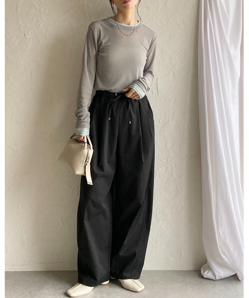 She's Closet(シーズクローゼット)の「クルーネック長袖 配色バイカラー レイヤード風 シアートップス(Tシャツ/カットソー・レディース・ブラック/アイボリー/ブラウン/グレー・FREE)」の10枚目の写真