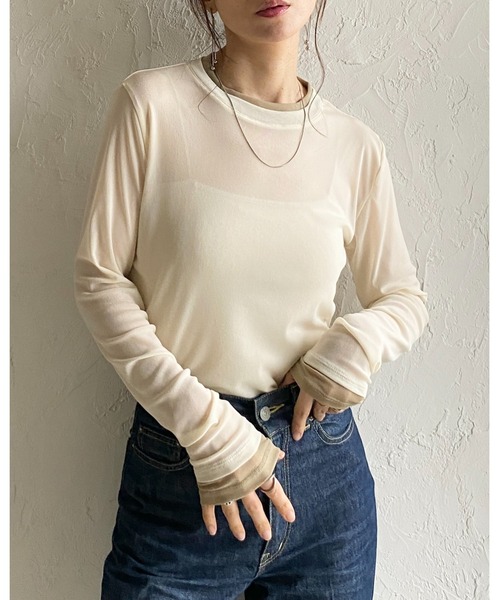 She's Closet(シーズクローゼット)の「クルーネック長袖 配色バイカラー レイヤード風 シアートップス(Tシャツ/カットソー・レディース・ブラック/アイボリー/ブラウン/グレー・FREE)」の13枚目の写真