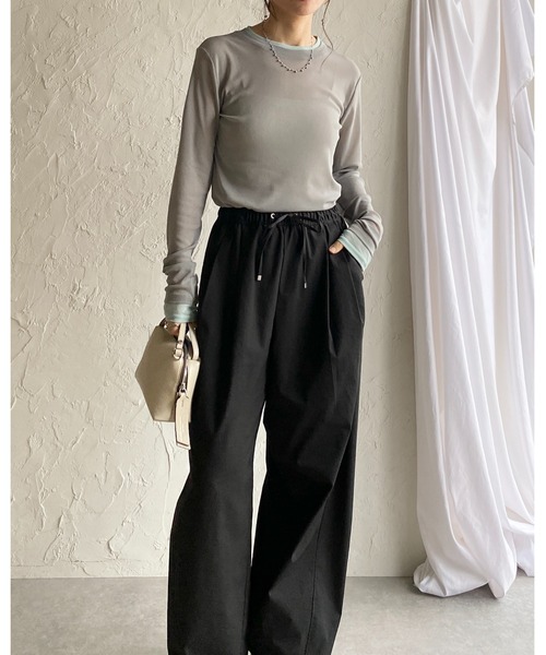 She's Closet(シーズクローゼット)の「クルーネック長袖 配色バイカラー レイヤード風 シアートップス(Tシャツ/カットソー・レディース・ブラック/アイボリー/ブラウン/グレー・FREE)」の19枚目の写真