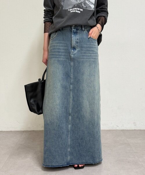 LOUNGEDRESS(ラウンジドレス)の「デニムスカート(スカート・レディース・ブルー・SMALL/MEDIUM)」の1枚目の写真
