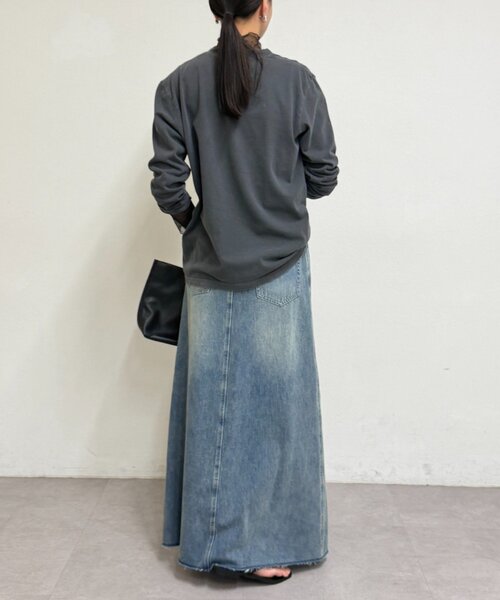 LOUNGEDRESS(ラウンジドレス)の「デニムスカート(スカート・レディース・ブルー・SMALL/MEDIUM)」の8枚目の写真