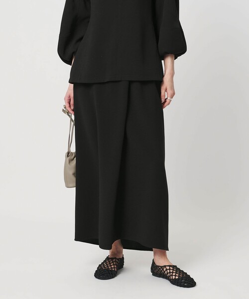 UNITED ARROWS（ユナイテッドアローズ）の「COMFY ラップ マキシスカート ‐防汚 UVカット ウォッシャブル‐（スカート・レディース・ネイビー/ブラック・36/38）」の15枚目の写真