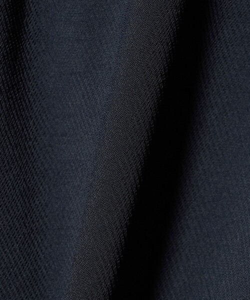 UNITED ARROWS（ユナイテッドアローズ）の「COMFY ラップ マキシスカート ‐防汚 UVカット ウォッシャブル‐（スカート・レディース・ネイビー/ブラック・36/38）」の4枚目の写真