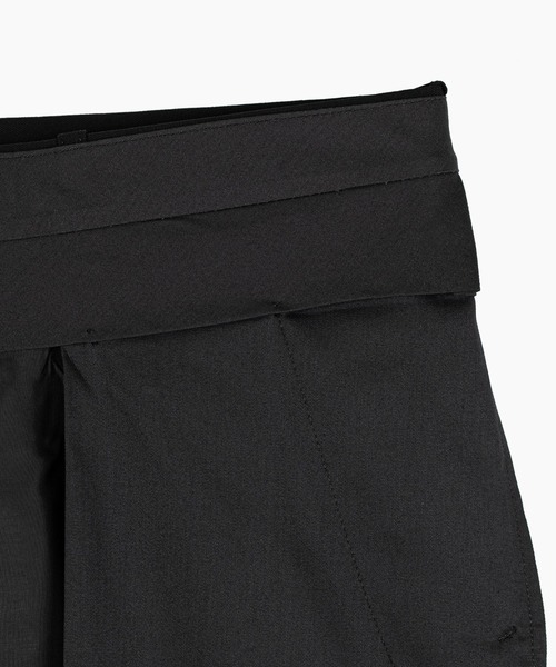 LAD MUSICIAN（ラッドミュージシャン）の「WOOL GABARDINE SLIM FLARE SLACKS（スラックス・メンズ・ブラック・46/44/42）」の7枚目の写真