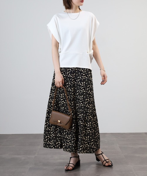 EGLANTINE（エグランティーヌ）の「EGLANTINE 裾切替デザイン 立体シルエット フレンチスリーブカットソー（Tシャツ/カットソー・レディース・オフホワイト・40）」の6枚目の写真