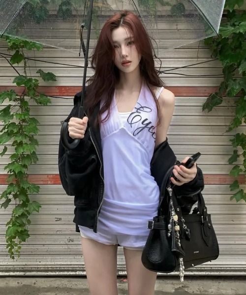 EYEER(イワイイアル)の「◇EYEER◇ブランド直輸入正規品/ER スクエア ショルダー バッグ ER SQUARE SHOULDER BAG(ショルダーバッグ・レディース・レッド/グレー/ブラック・S)」の9枚目の写真