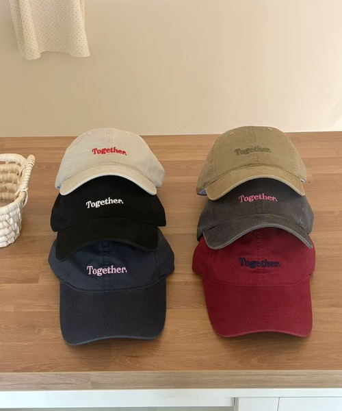 Teem Store（チームストア）の「【Together.】配色レタリング刺繍キャップ（キャップ・レディース・ネイビー/ベージュ/チャコール/ピンク/ブラック/ワイン・F）」の8枚目の写真