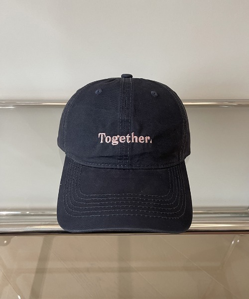 Teem Store（チームストア）の「【Together.】配色レタリング刺繍キャップ（キャップ・レディース・ネイビー/ベージュ/チャコール/ピンク/ブラック/ワイン・F）」の21枚目の写真