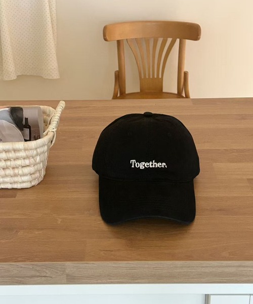 Teem Store（チームストア）の「【Together.】配色レタリング刺繍キャップ（キャップ・レディース・ネイビー/ベージュ/チャコール/ピンク/ブラック/ワイン・F）」の14枚目の写真