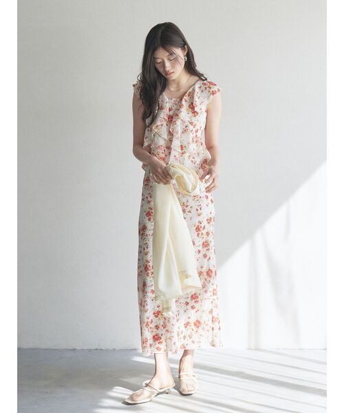 LAGUNAMOON（ラグナムーン）の「フローラルラッフルブラウス 【夏服】【セットアップ対応】（シャツ/ブラウス・レディース・ブラウン/オレンジ・FREE）」の5枚目の写真
