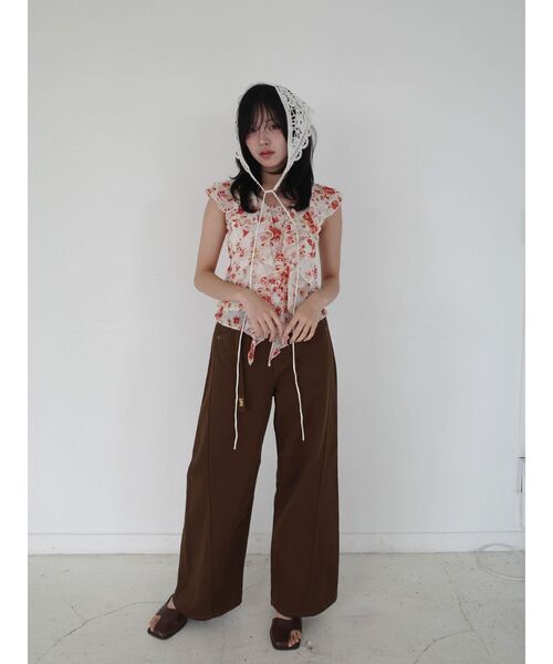 LAGUNAMOON（ラグナムーン）の「フローラルラッフルブラウス 【夏服】【セットアップ対応】（シャツ/ブラウス・レディース・ブラウン/オレンジ・FREE）」の12枚目の写真