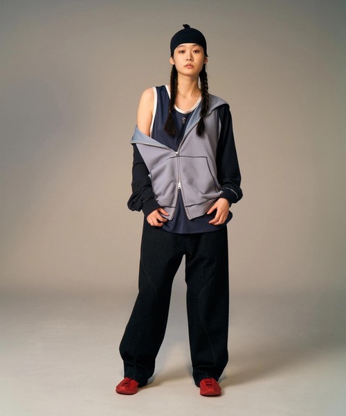 Diaspora Skateboards(ディアスポラスケートボーズ)の「DIASPORA SKATEBOARDS/ディアスポラスケートボード Full Zip Hooded Dry Waffle(パーカー・メンズ・ブルー/アイボリー・MEDIUM/LARGE)」の4枚目の写真