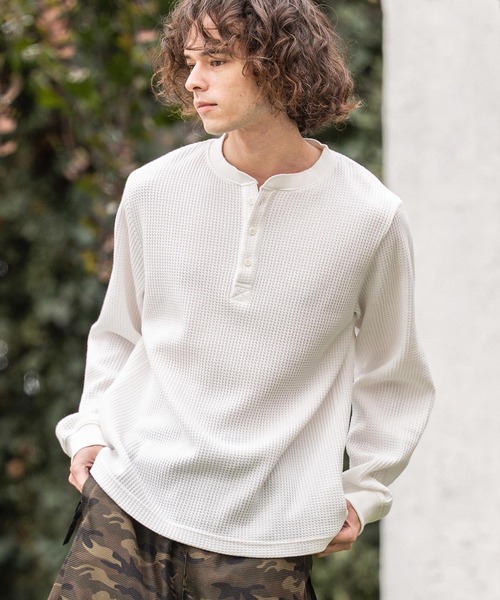 CAMBIO（カンビオ）の「mlt5637- ヘンリーネックワッフルロンT(HLCM0261)（Tシャツ/カットソー・メンズ・ブラック/アイボリー/ホワイト/グレー・XL/L/M）」の2枚目の写真