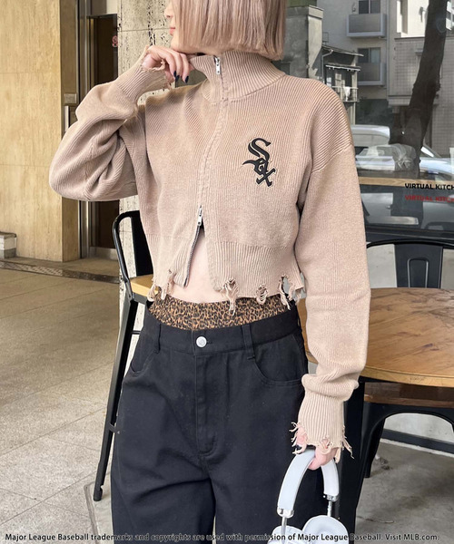 BACK TO THE FIELD（バック トゥー ザ フィールド）の「【MLB】ハーフZIPショートニット（ニット/セーター・レディース・ベージュ/ネイビー/グレー・FREE）」の5枚目の写真