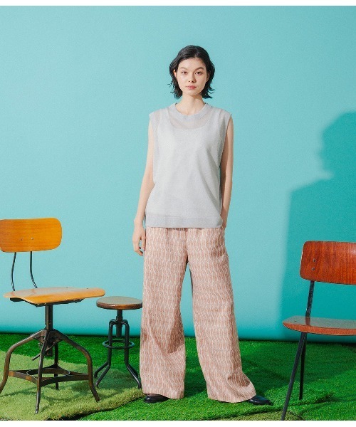 Park Slope NEWYORKER(パークスロープニューヨーカー)の「【着回し】2WAYタンクトップ(Tシャツ/カットソー・レディース・ブラック/ホワイト・L/M)」の5枚目の写真