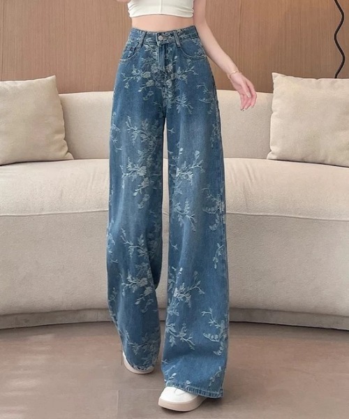 ampm(エーエムピーエム)の「フラワープリント ハイウエストワイドデニムパンツ(デニムパンツ・レディース・ブルー・S/M/L)」の3枚目の写真