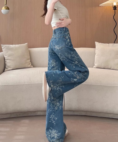 ampm(エーエムピーエム)の「フラワープリント ハイウエストワイドデニムパンツ(デニムパンツ・レディース・ブルー・S/M/L)」の6枚目の写真