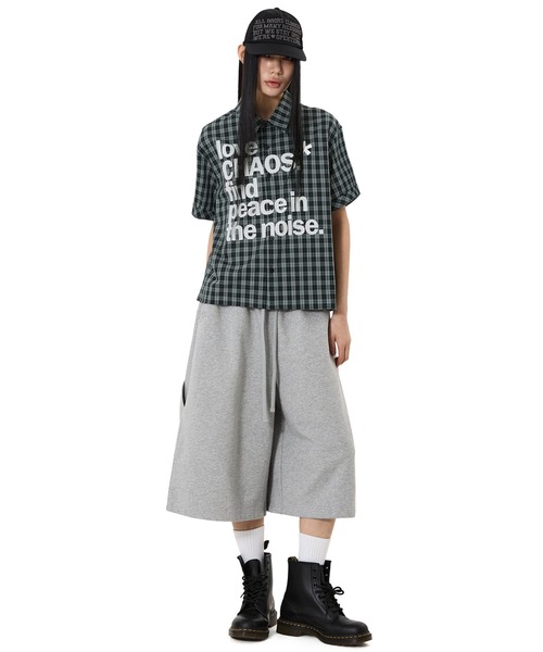 OY(オーワイ)の「『OY/オーワイ』CROSS PATCH SWEAT SHORTS/クロスパッチショートパンツ(スウェットパンツ・メンズ・ブラック/グレー・M/L)」の6枚目の写真