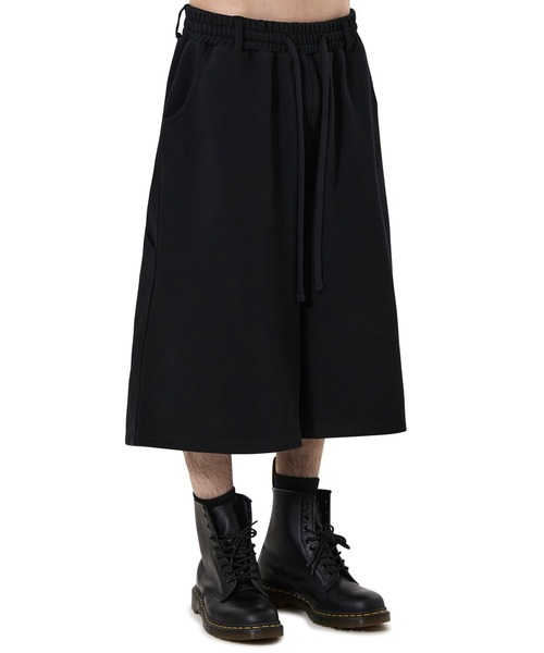 OY(オーワイ)の「『OY/オーワイ』CROSS PATCH SWEAT SHORTS/クロスパッチショートパンツ(スウェットパンツ・メンズ・ブラック/グレー・M/L)」の15枚目の写真