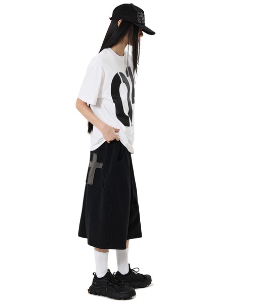 OY(オーワイ)の「『OY/オーワイ』CROSS PATCH SWEAT SHORTS/クロスパッチショートパンツ(スウェットパンツ・メンズ・ブラック/グレー・M/L)」の18枚目の写真