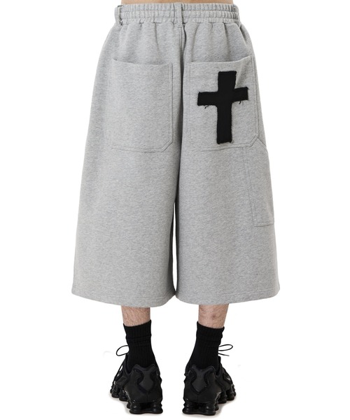 OY(オーワイ)の「『OY/オーワイ』CROSS PATCH SWEAT SHORTS/クロスパッチショートパンツ(スウェットパンツ・メンズ・ブラック/グレー・M/L)」の22枚目の写真